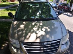 2005 Chrysler Town & Country